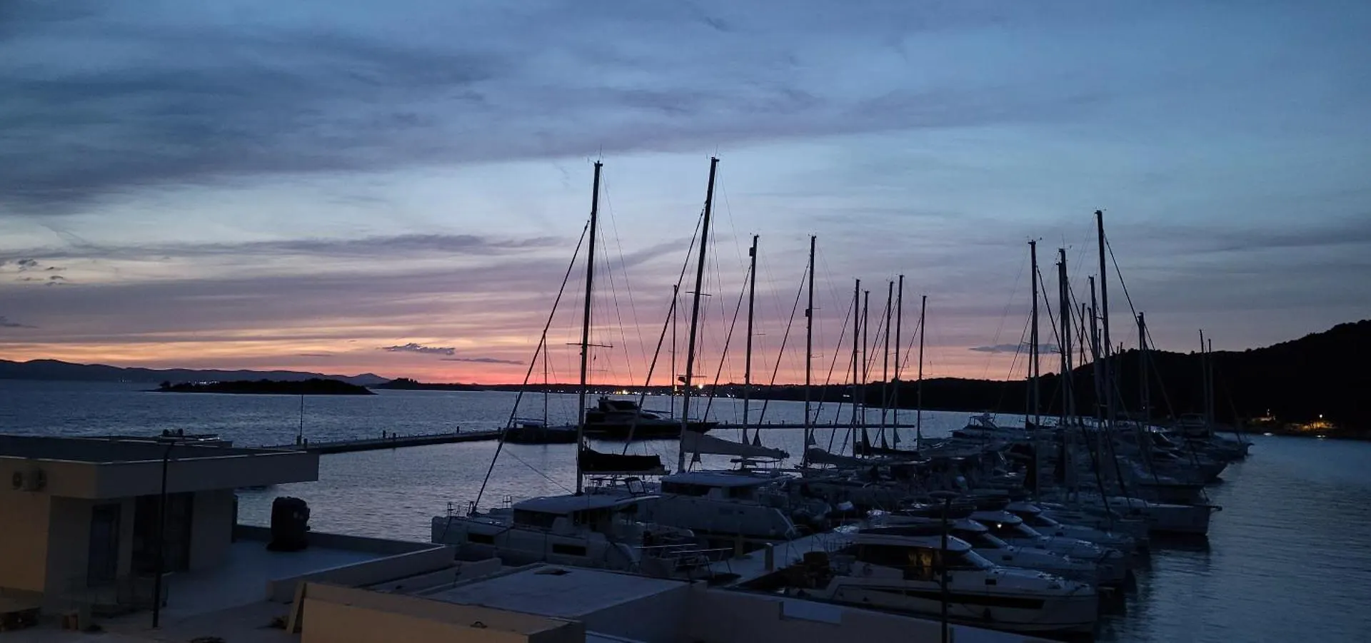 Vikendica Adriaticoast Holiday Apartments- Dalmatian Dream